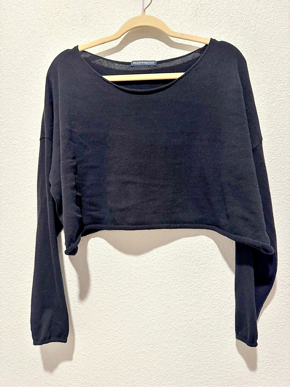 Brandy Melville Black Cropped Long Sleeve Top one size